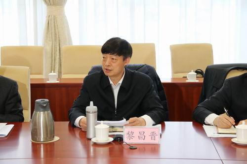 3.市政协副主席、市工商联主席黎昌晋传达市委会议和鸿忠书记讲话精神.jpg